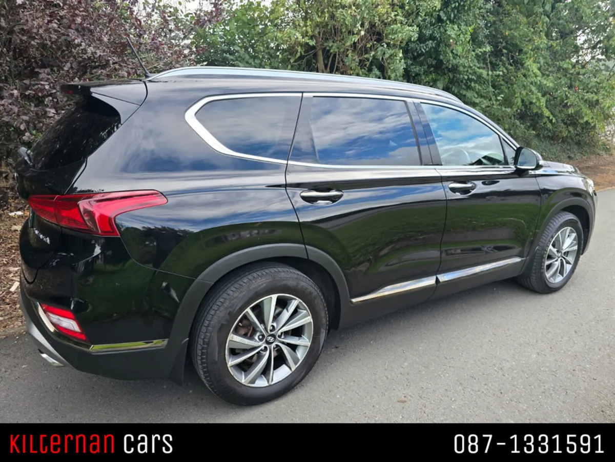 Hyundai Santa Fe 2WD EXECUTIVE PLUS 5DR - Image 4