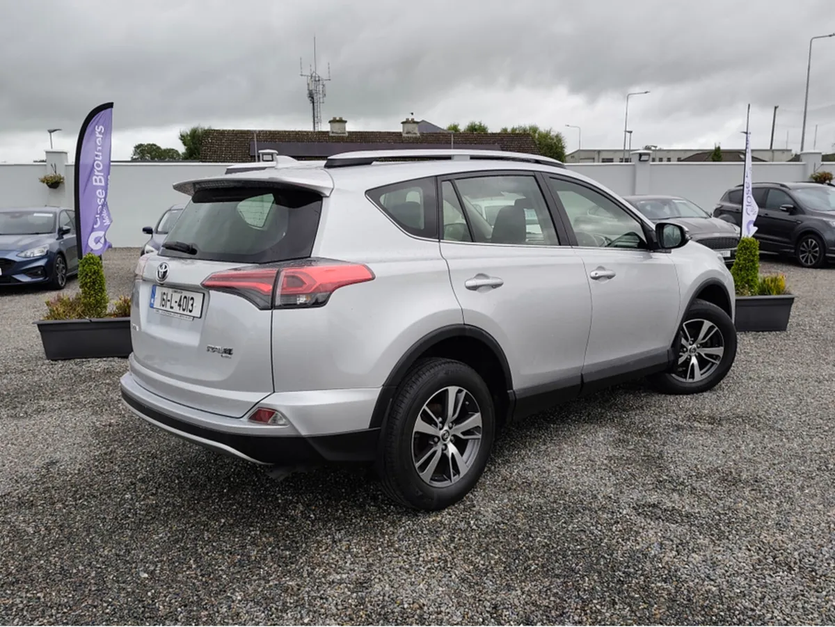 Toyota RAV4 RAV4 2.0 D-4D LUNA 4DR - Image 2