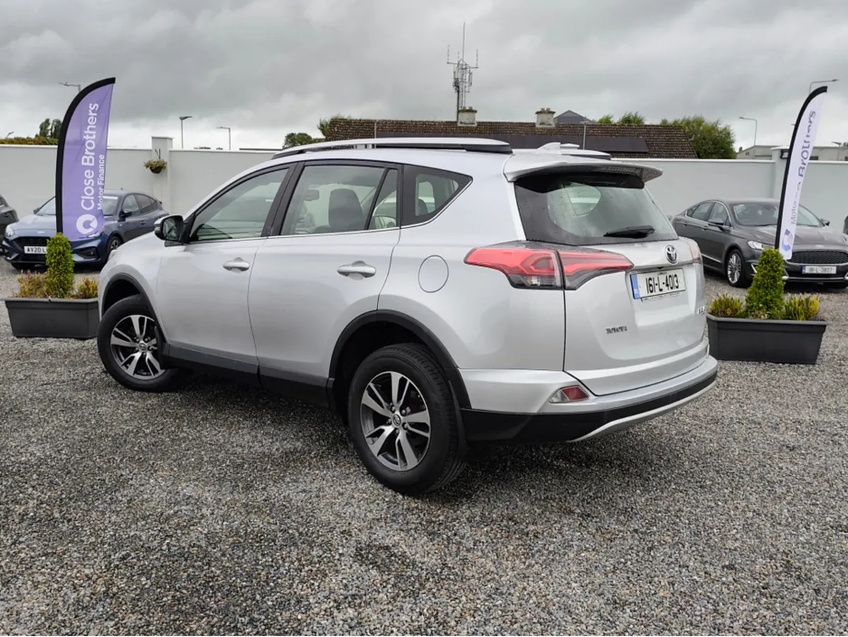 Toyota RAV4 RAV4 2.0 D-4D LUNA 4DR - Image 4