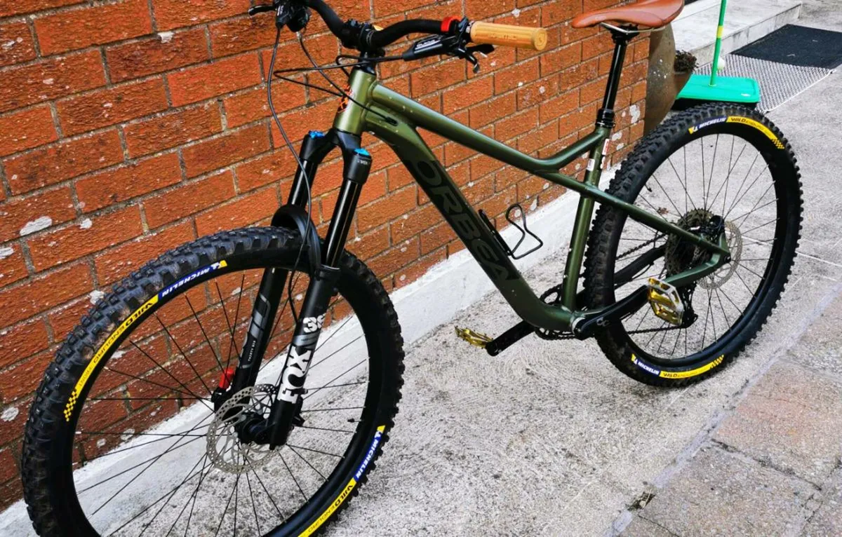 Mountain bikes - Image 1