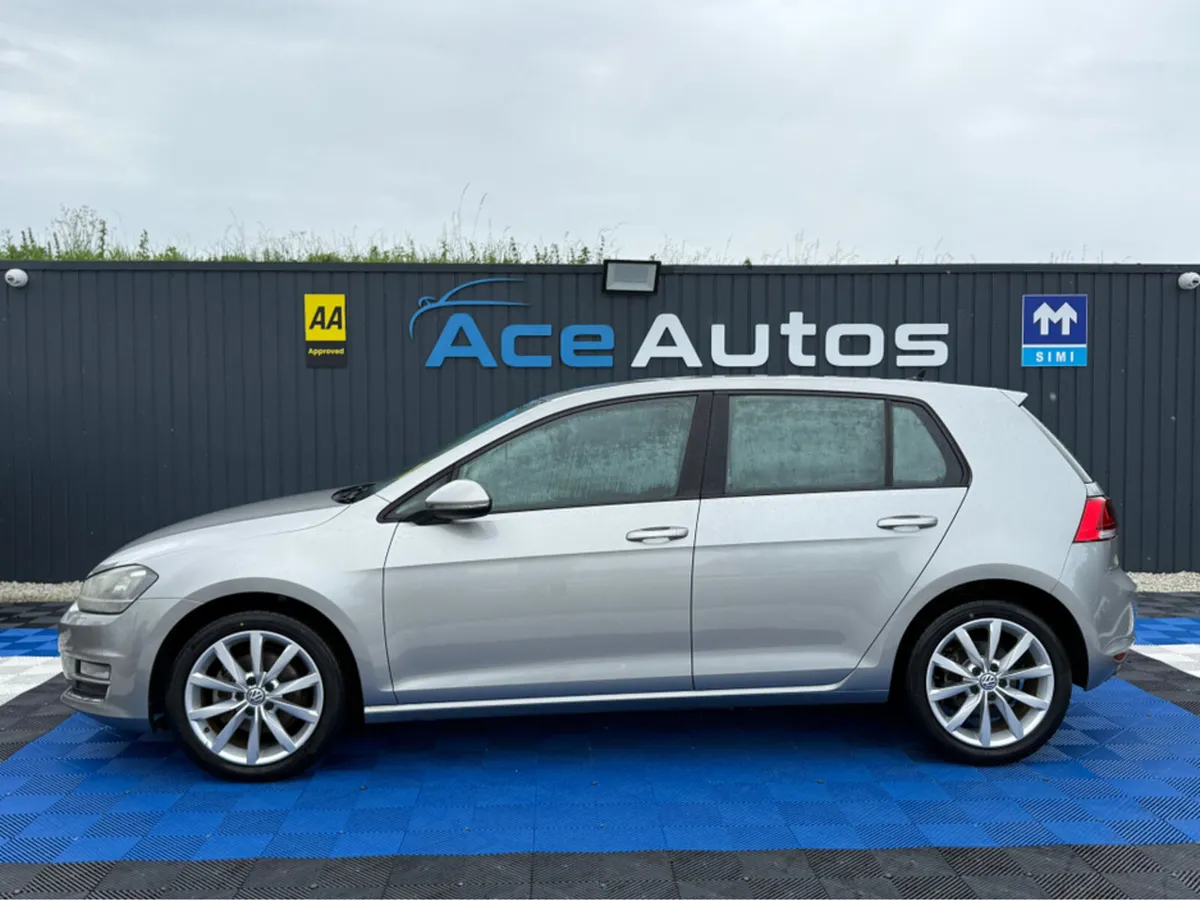 Volkswagen Golf HIGHLINE - 1.4 PETROL - AUTO - 12M - Image 4