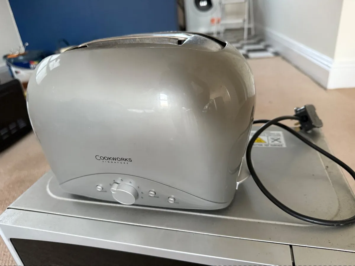 Cookworks 2-Slice Toaster – Excellent Condition - Image 2