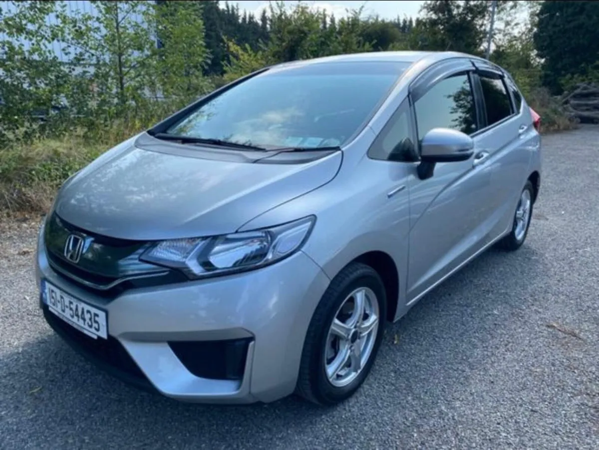 Honda Fit 2015 – Hybrid Automatic - Image 1
