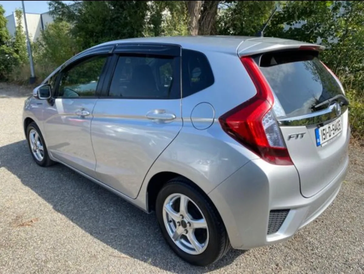 Honda Fit 2015 – Hybrid Automatic - Image 4