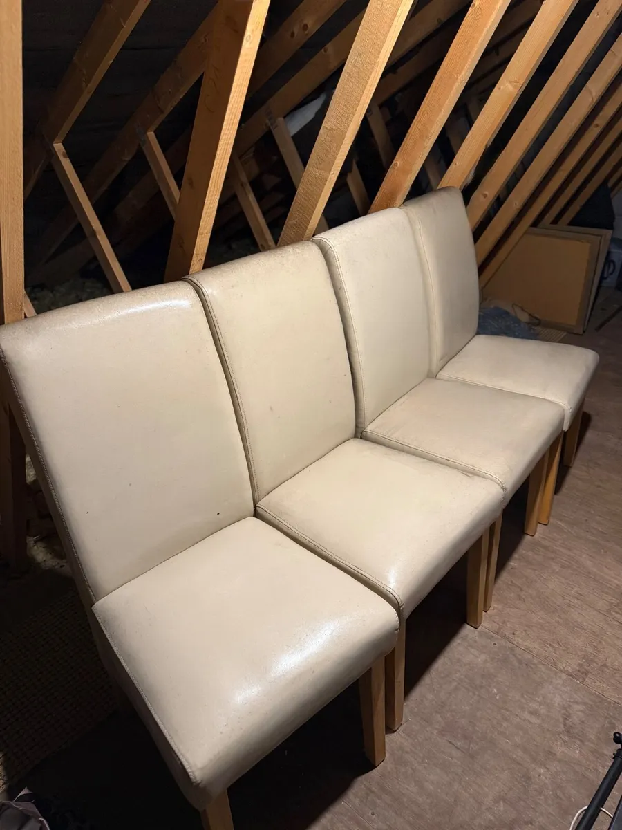 Set of 4 Cream Leather Dining Chairs – Excellent