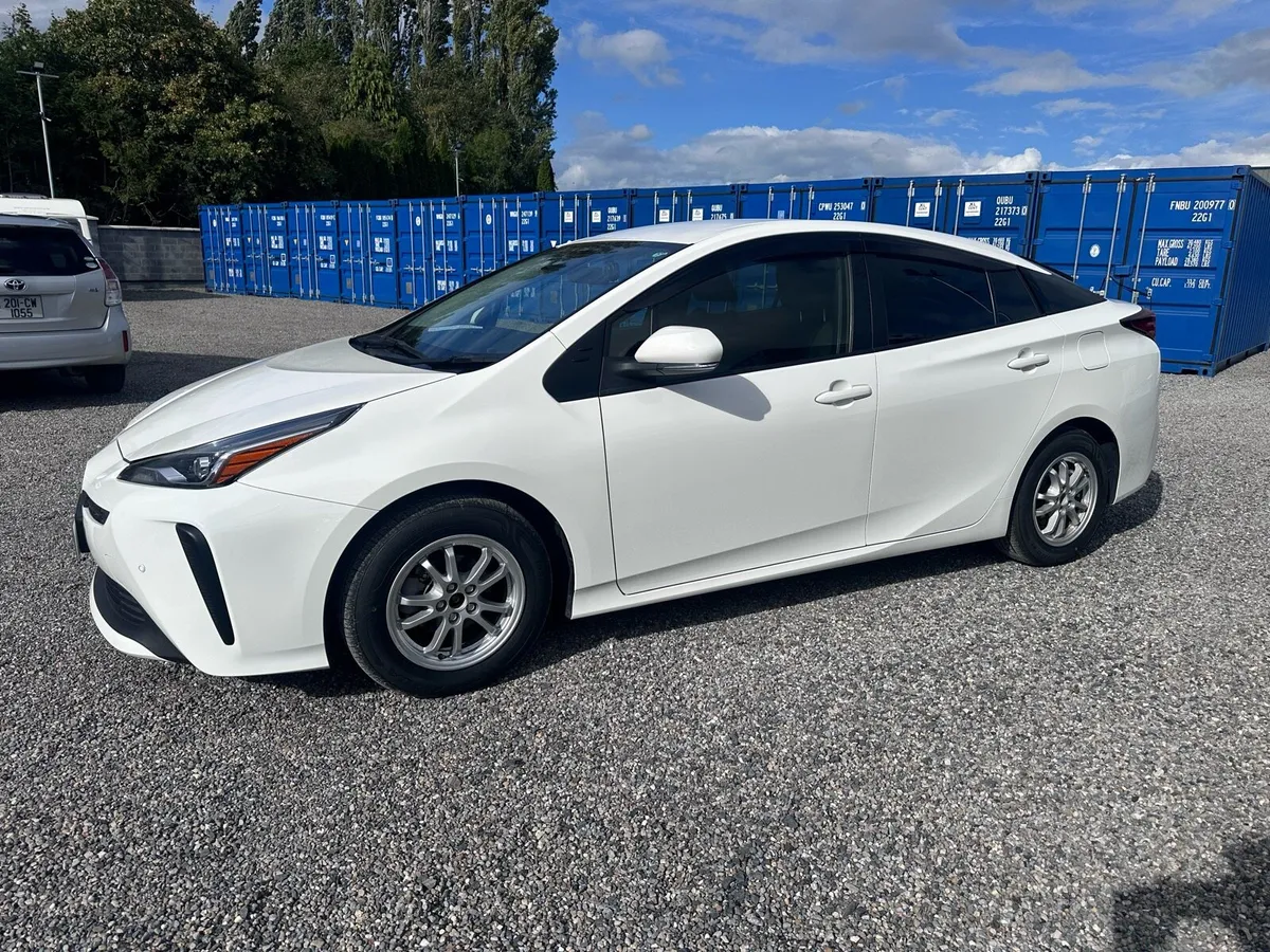 Toyota Prius 2022 Hybrid Reverse Camera - Image 3