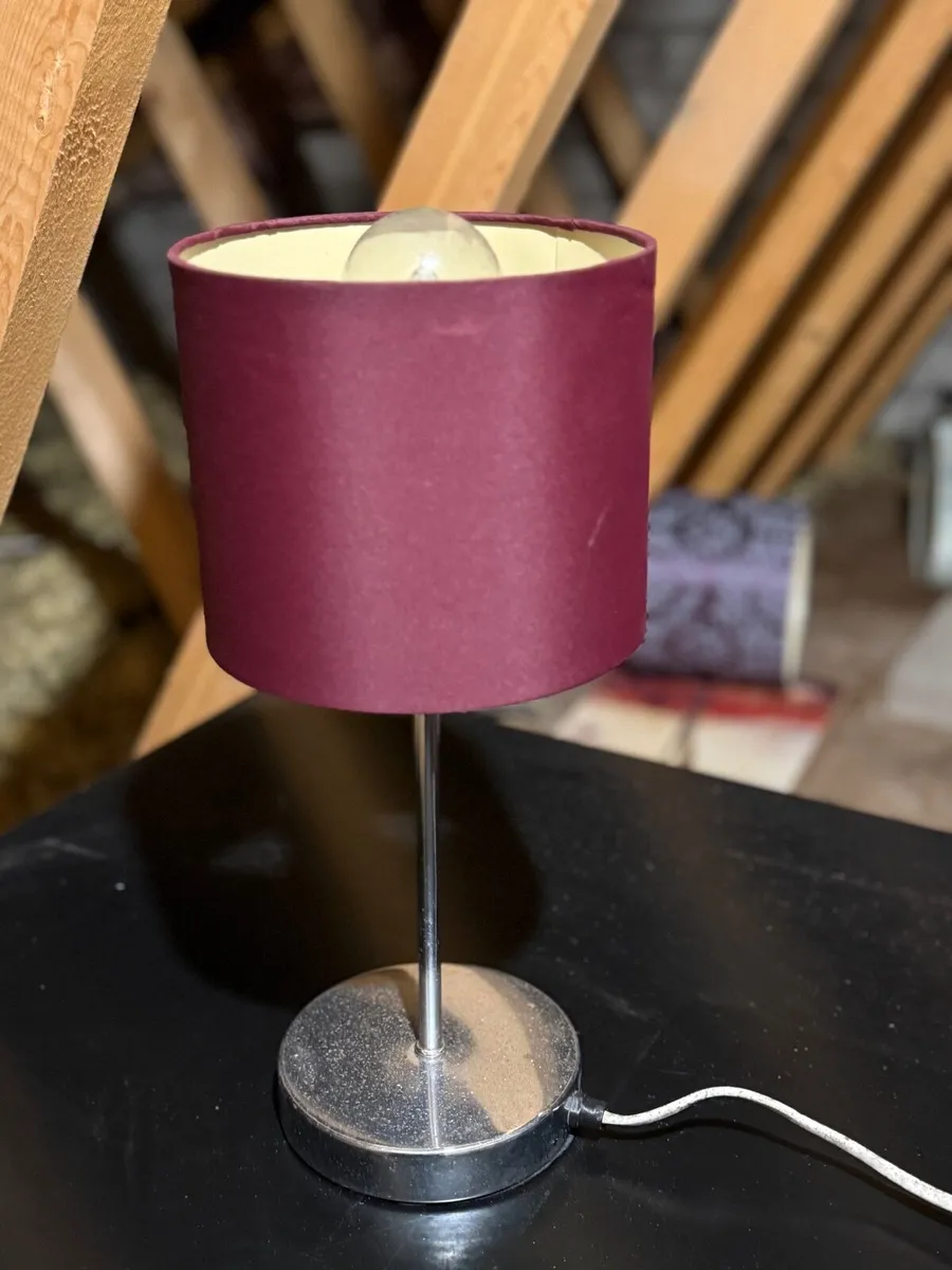 Maroon Lamp – Stylish