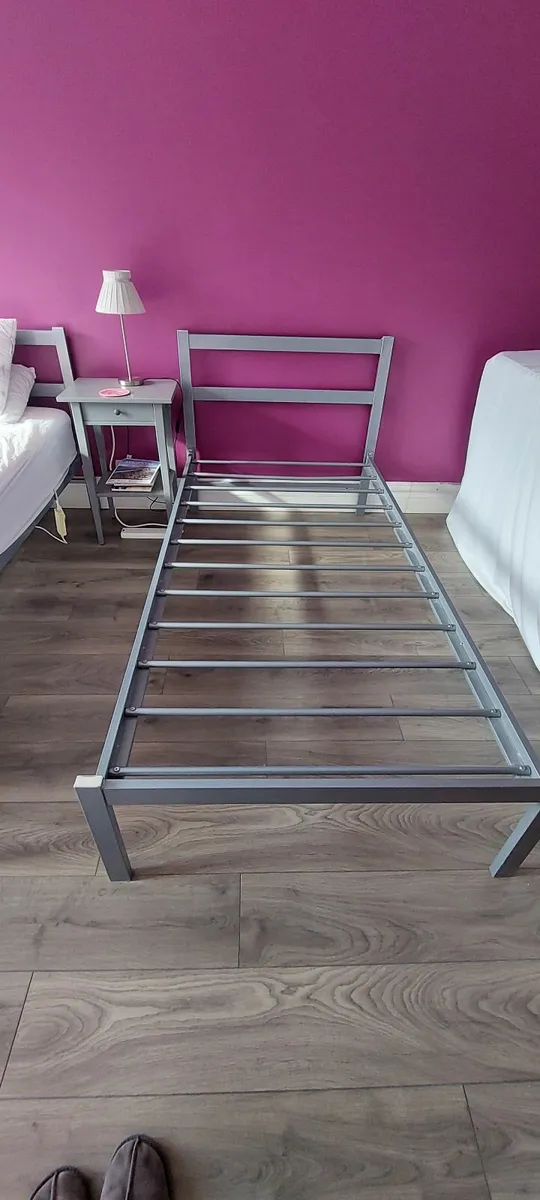 Beds - Image 1