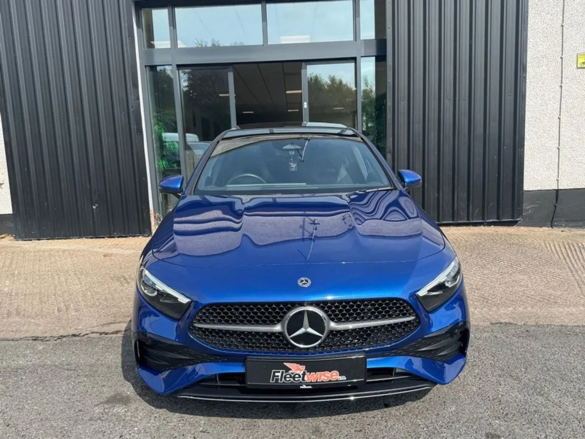 Mercedes-Benz A-Class 2.0 A200d AMG Line (premium - Image 2