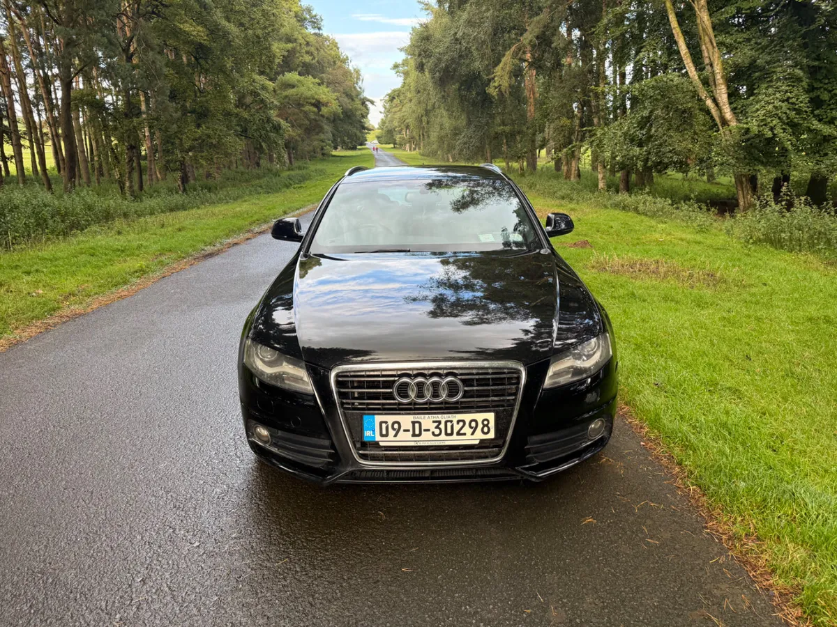 Audi A4 2009 2.0 TDI S line Estate - Image 2