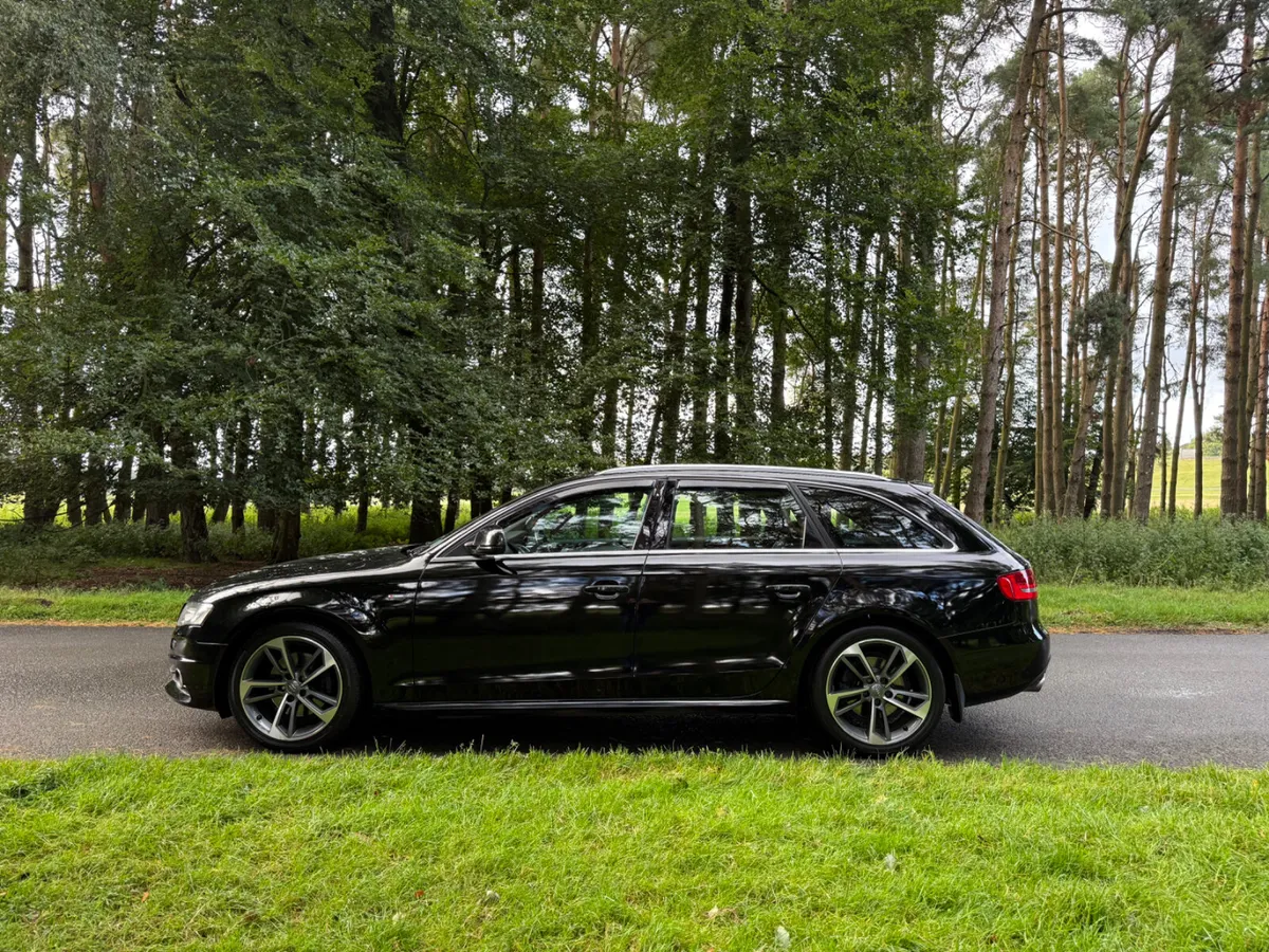 Audi A4 2009 2.0 TDI S line Estate - Image 4