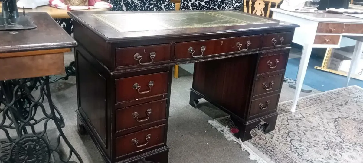 Leather Topped Office Desk - Image 1