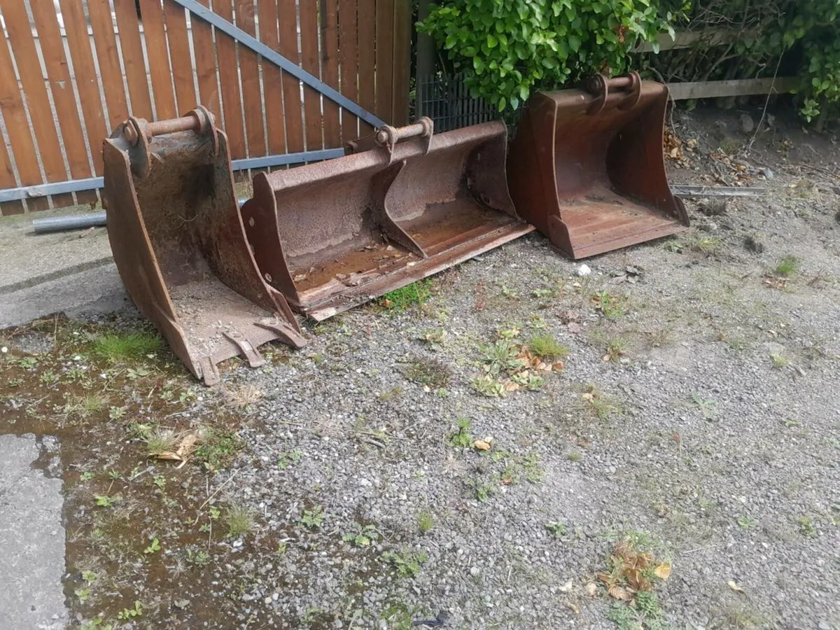 Digger buckets-plant and machinery - Image 2