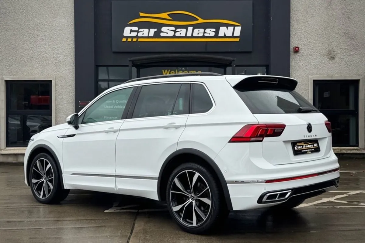 Volkswagen Tiguan 2.0 TDI R-line SUV 5dr Diesel D - Image 4