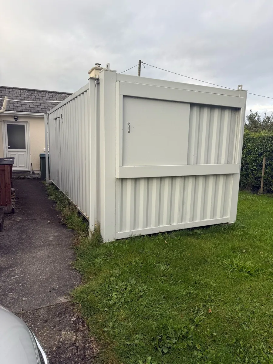 Anti Vandal Site office 20ft - Image 1