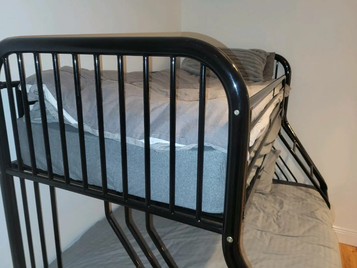 Triple bunk bed - Image 4