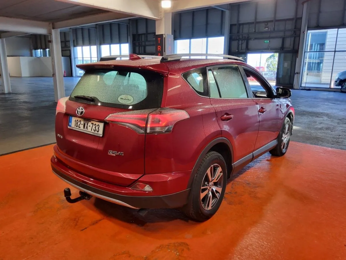 Toyota Rav4 2.0 D-4d (143) 2WD Luna Sport - Image 3