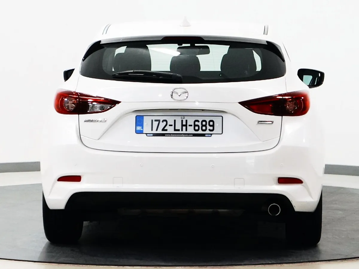 *4* 2017 Mazda Mazda3 1.5d executive - Image 4