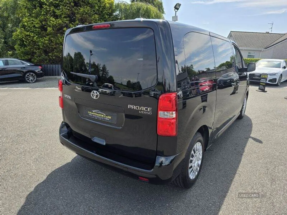 Toyota Proace Shuttle Medium - Image 4