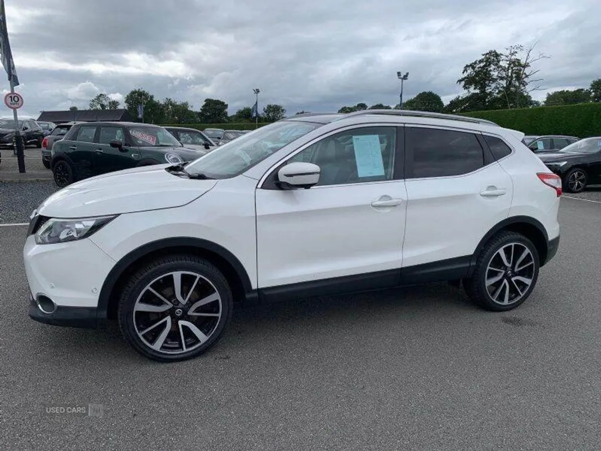 Nissan QASHQAI Tekna - Image 2