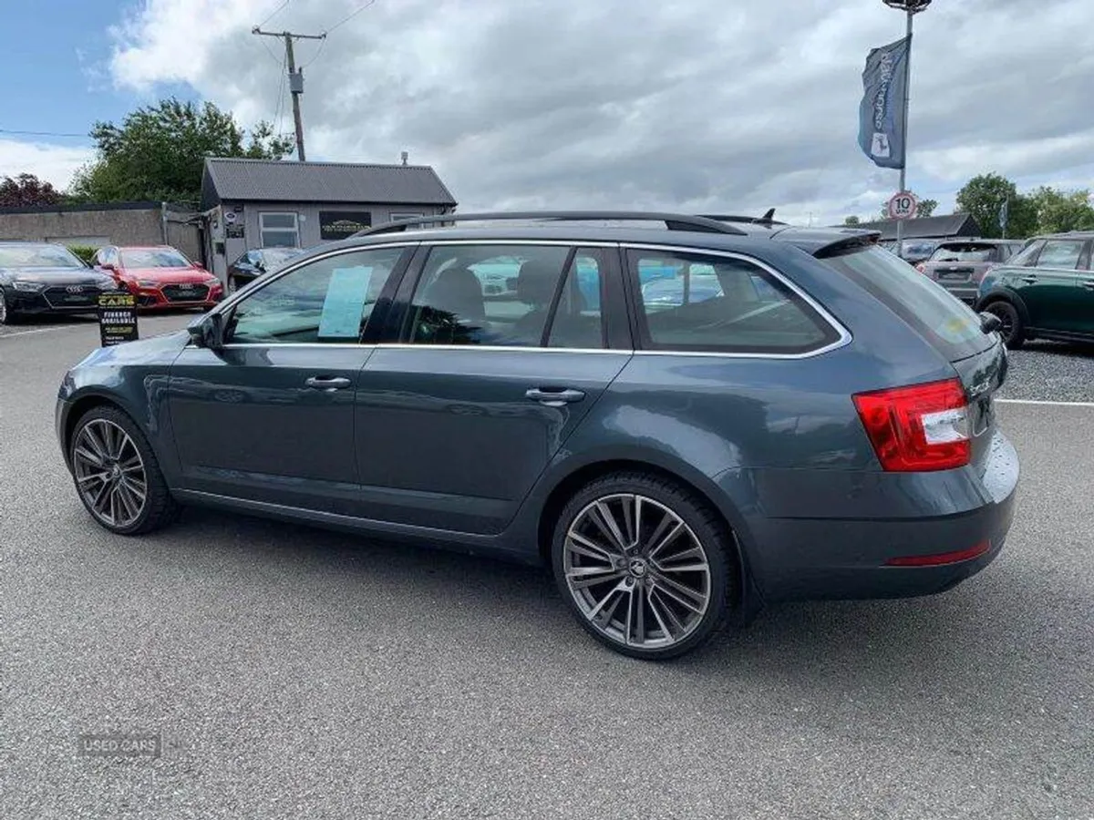 Skoda Octavia SE Technology - Image 3