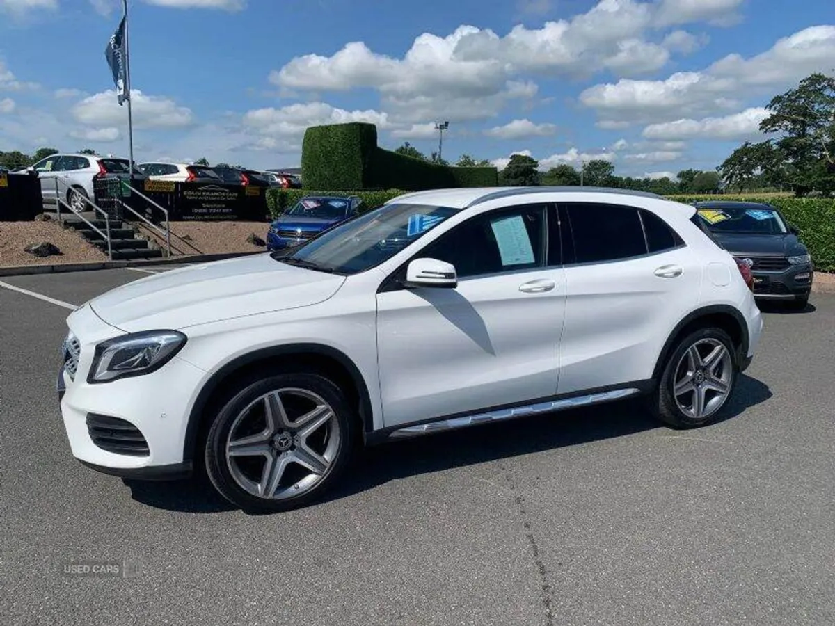 Mercedes-Benz GLA Class AMG Line Premium - Image 2