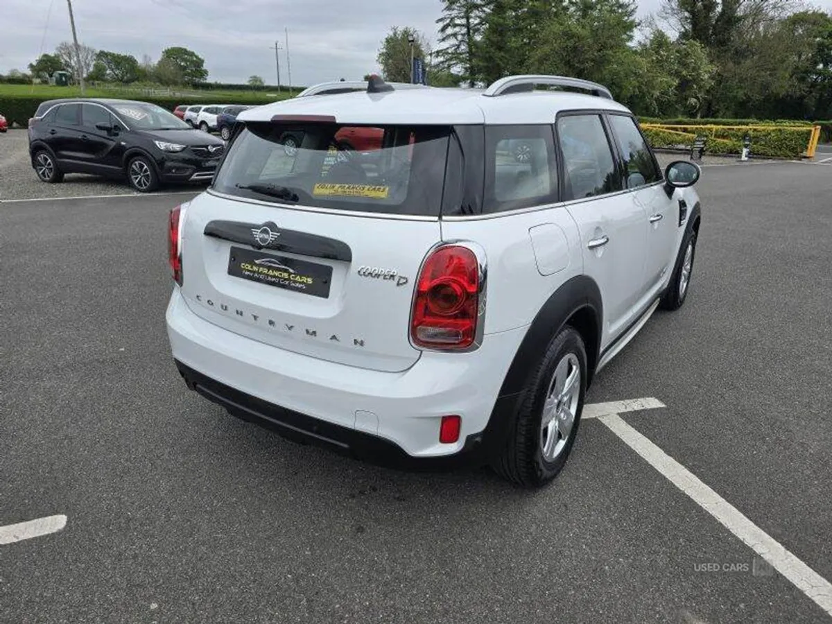 MINI COUNTRYMAN Diesel Hatchback - Image 4