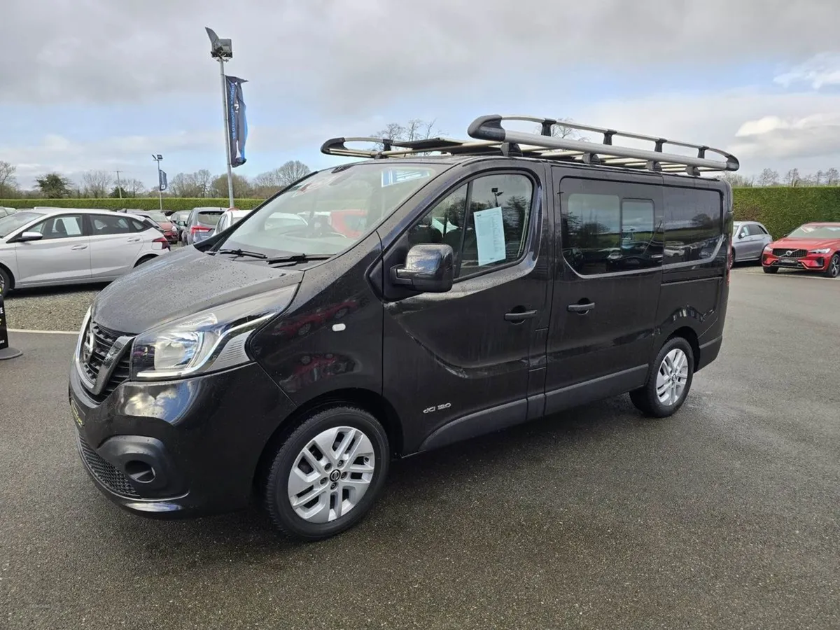 Nissan NV300 Tekna 2.9t Euro 6 - Image 2