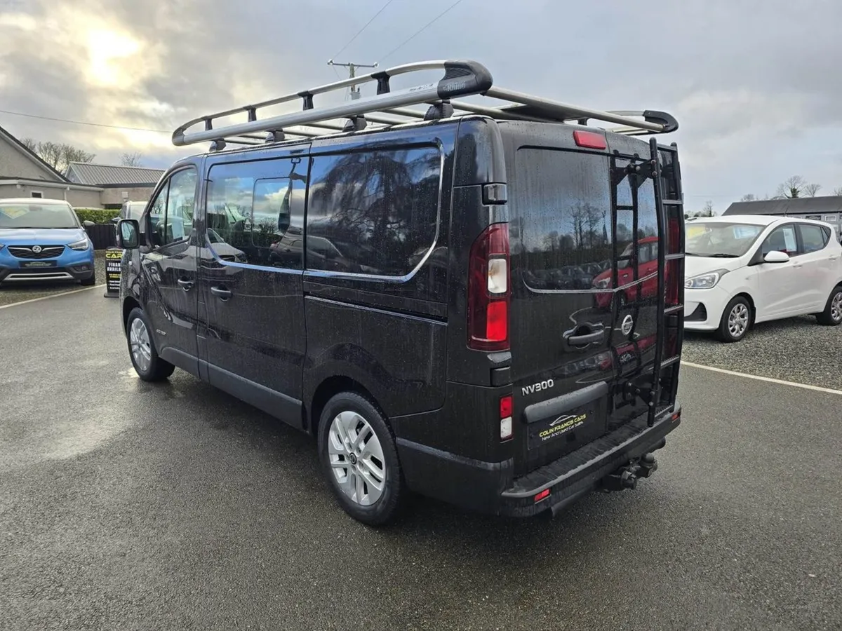 Nissan NV300 Tekna 2.9t Euro 6 - Image 3