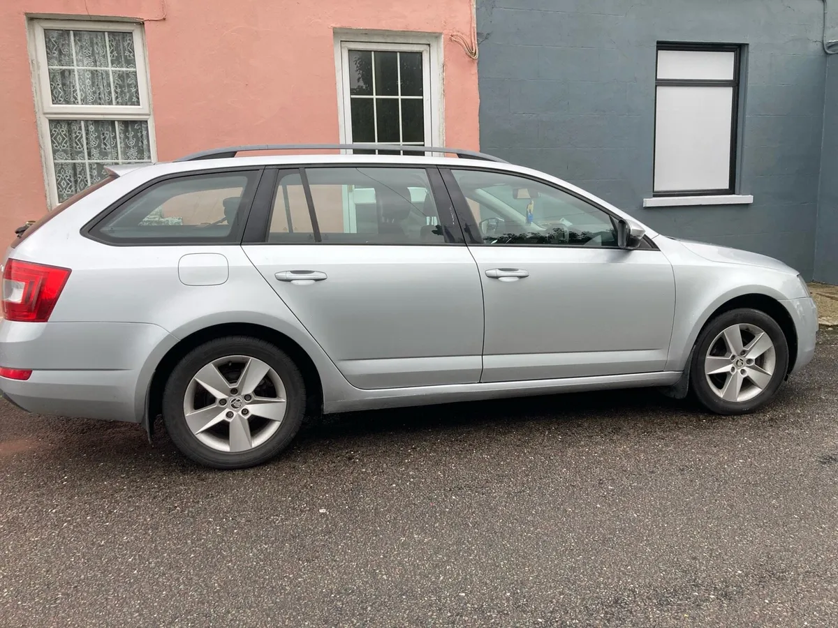 161 skoda Octavia Estate - Image 2