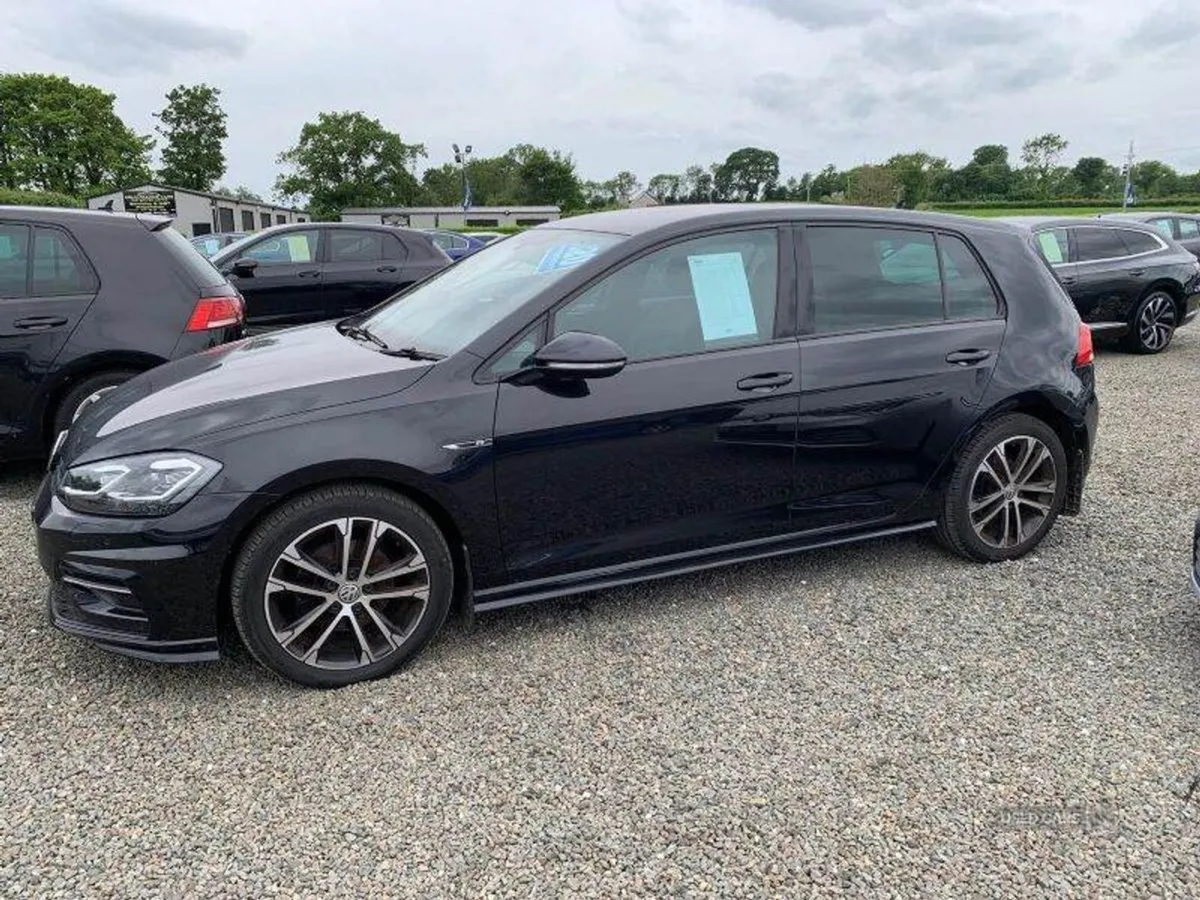 Volkswagen Golf R-line Edition - Image 2