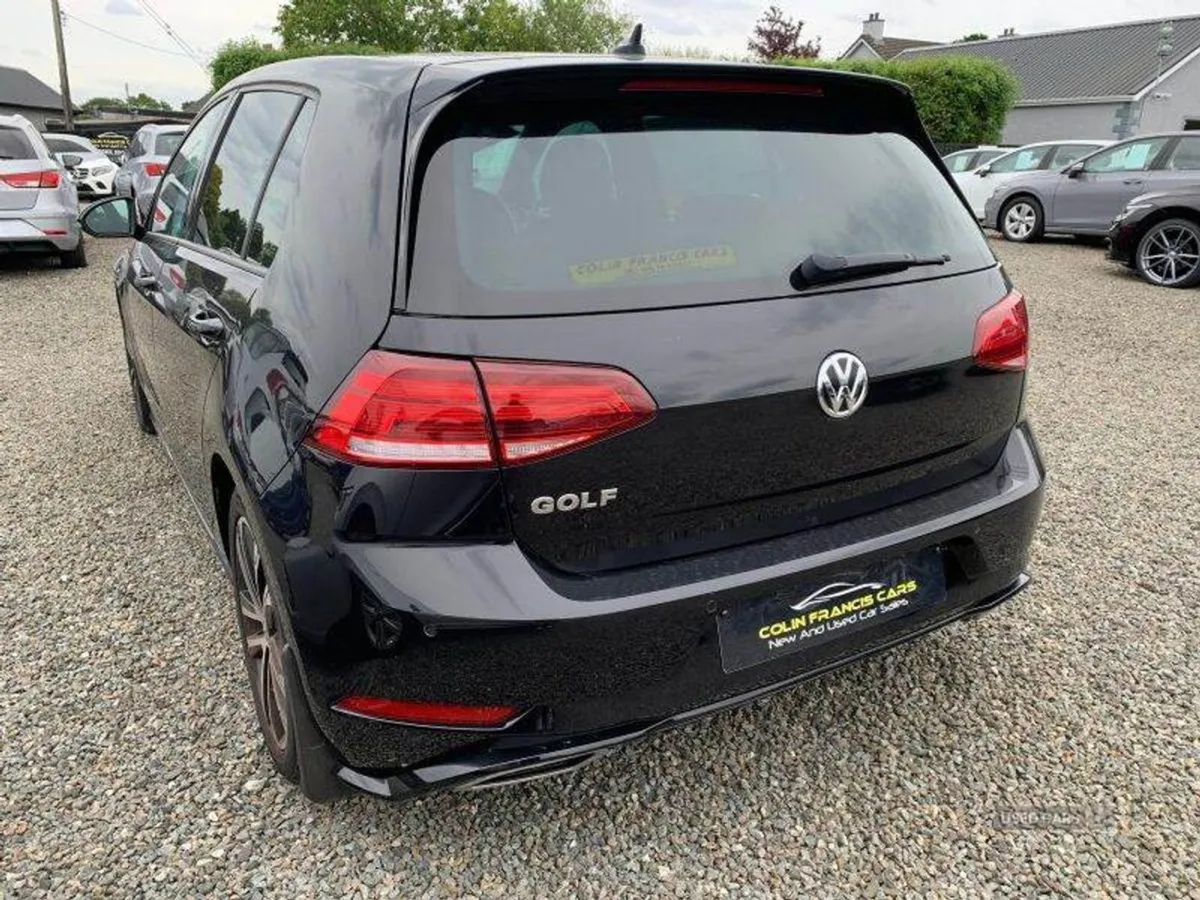 Volkswagen Golf R-line Edition - Image 3