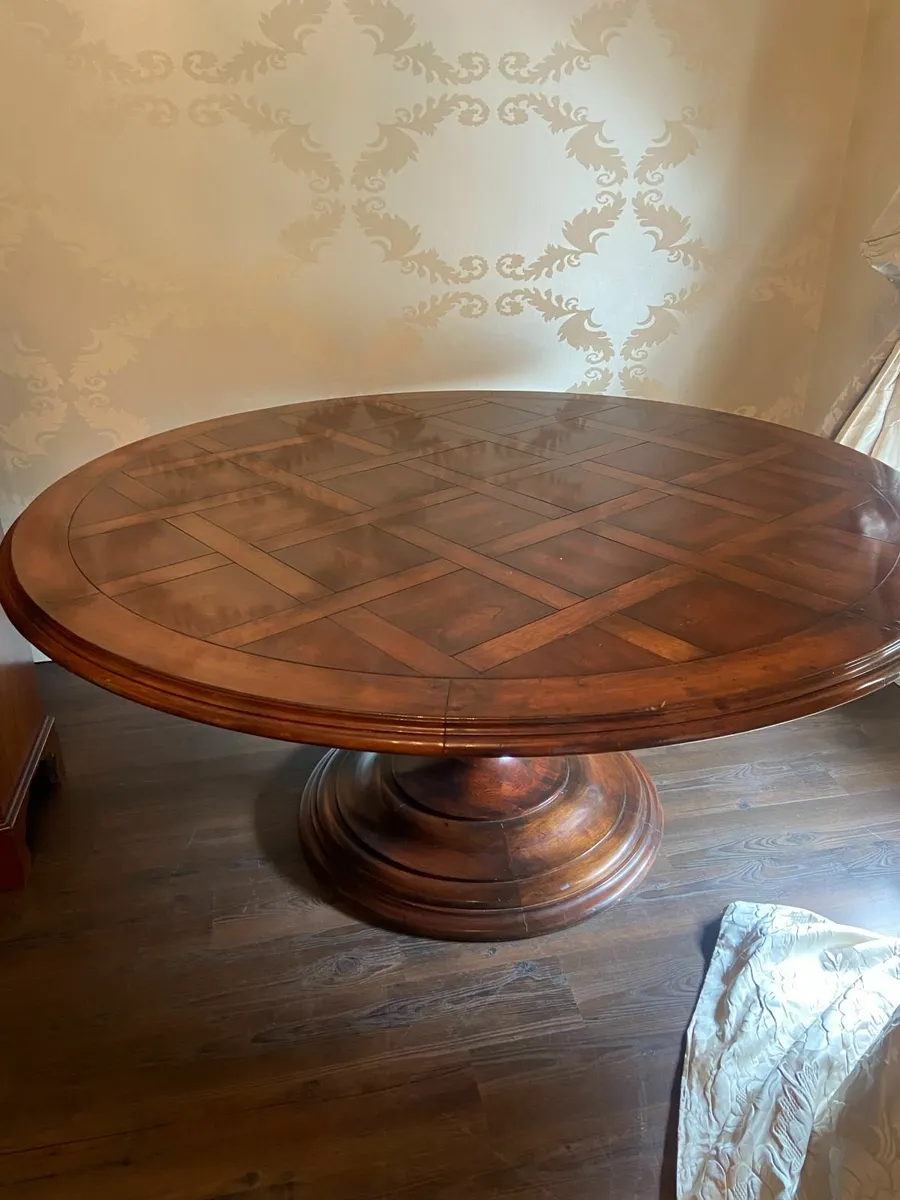 Dining room Table - Image 3