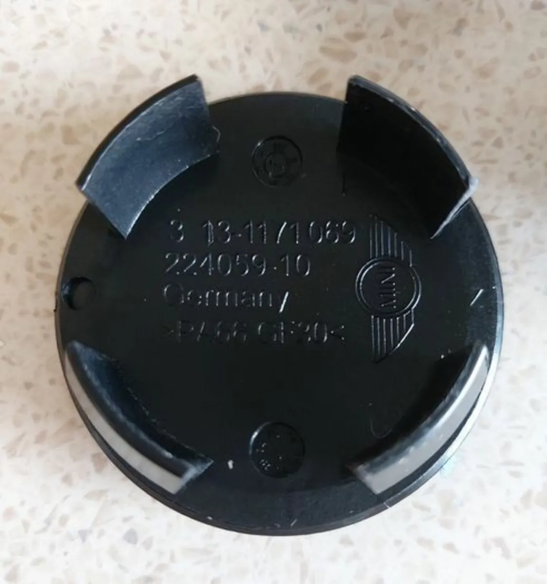 4 x Mini Centre Caps - FREE POST - Image 2
