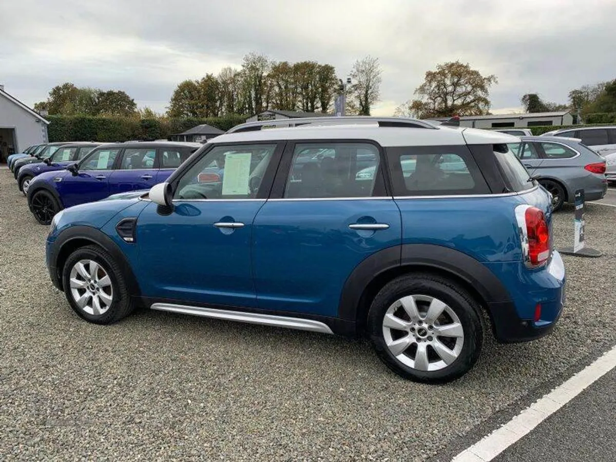 MINI COUNTRYMAN Diesel Hatchback - Image 3
