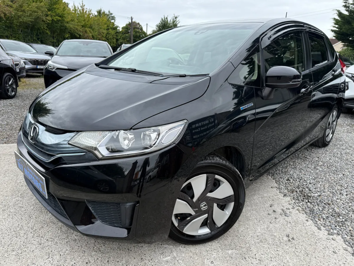 2015 Honda Fit  1.5 HYBRID AUTO - Image 2