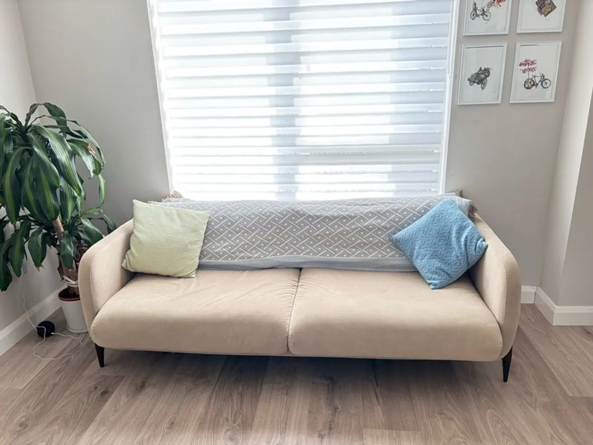Sofa - Image 3