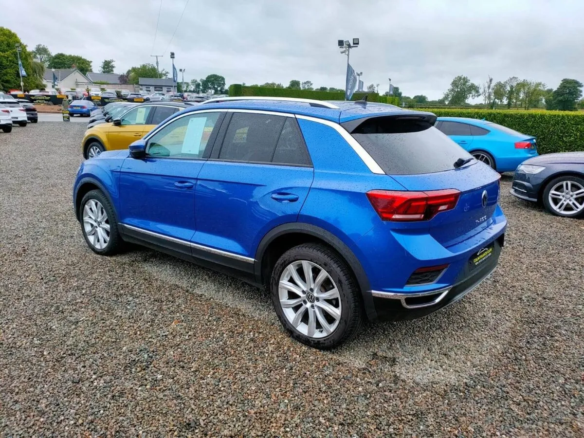 Volkswagen T-Roc SEL - Image 3