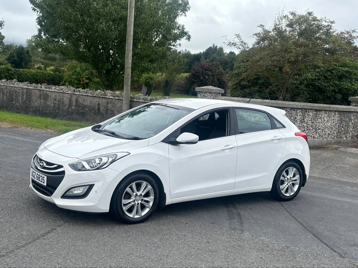 Low mileage diesel 2014 Hyundai i30 Diesel - Image 1