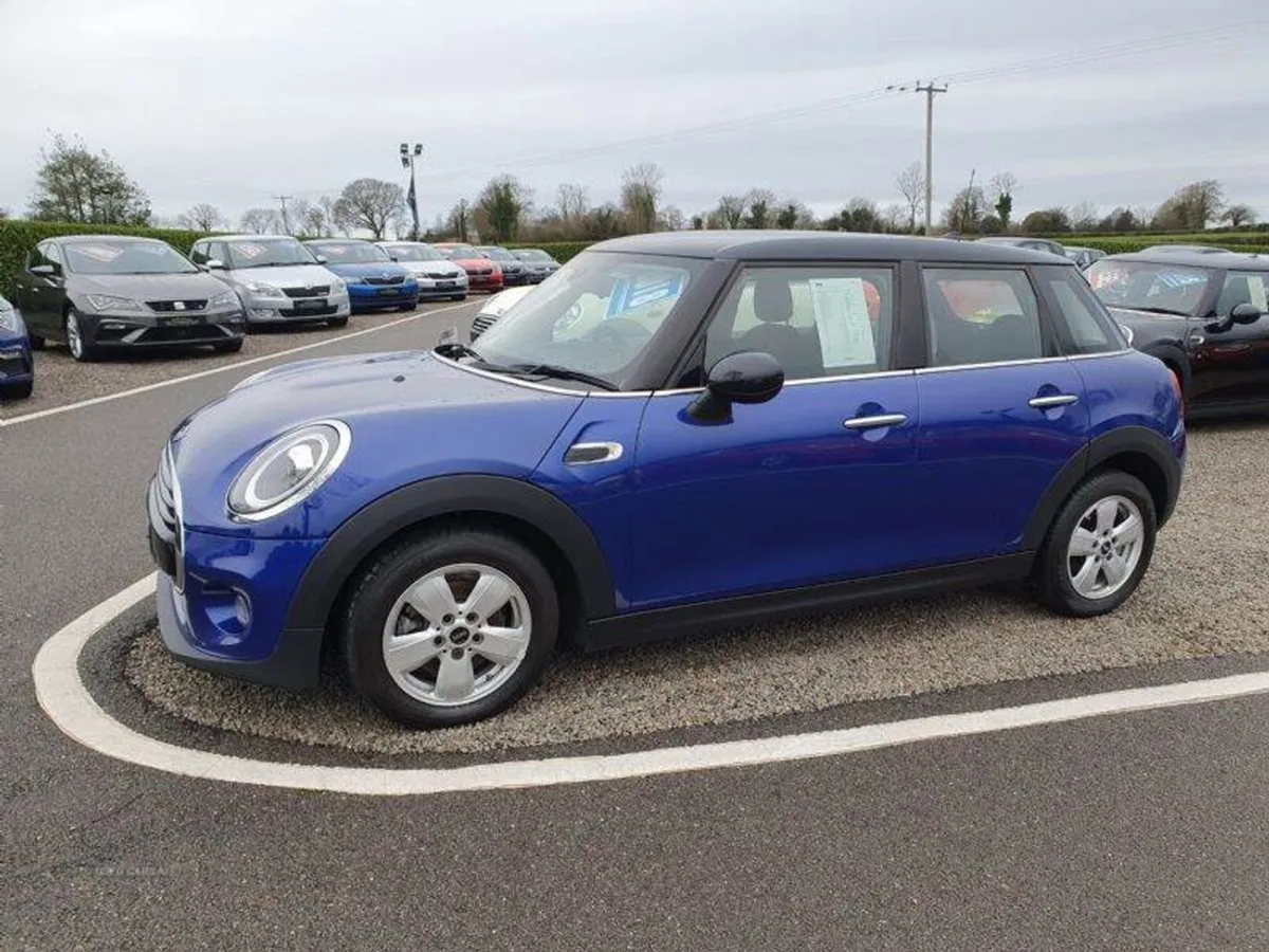 MINI Cooper Diesel - Image 2