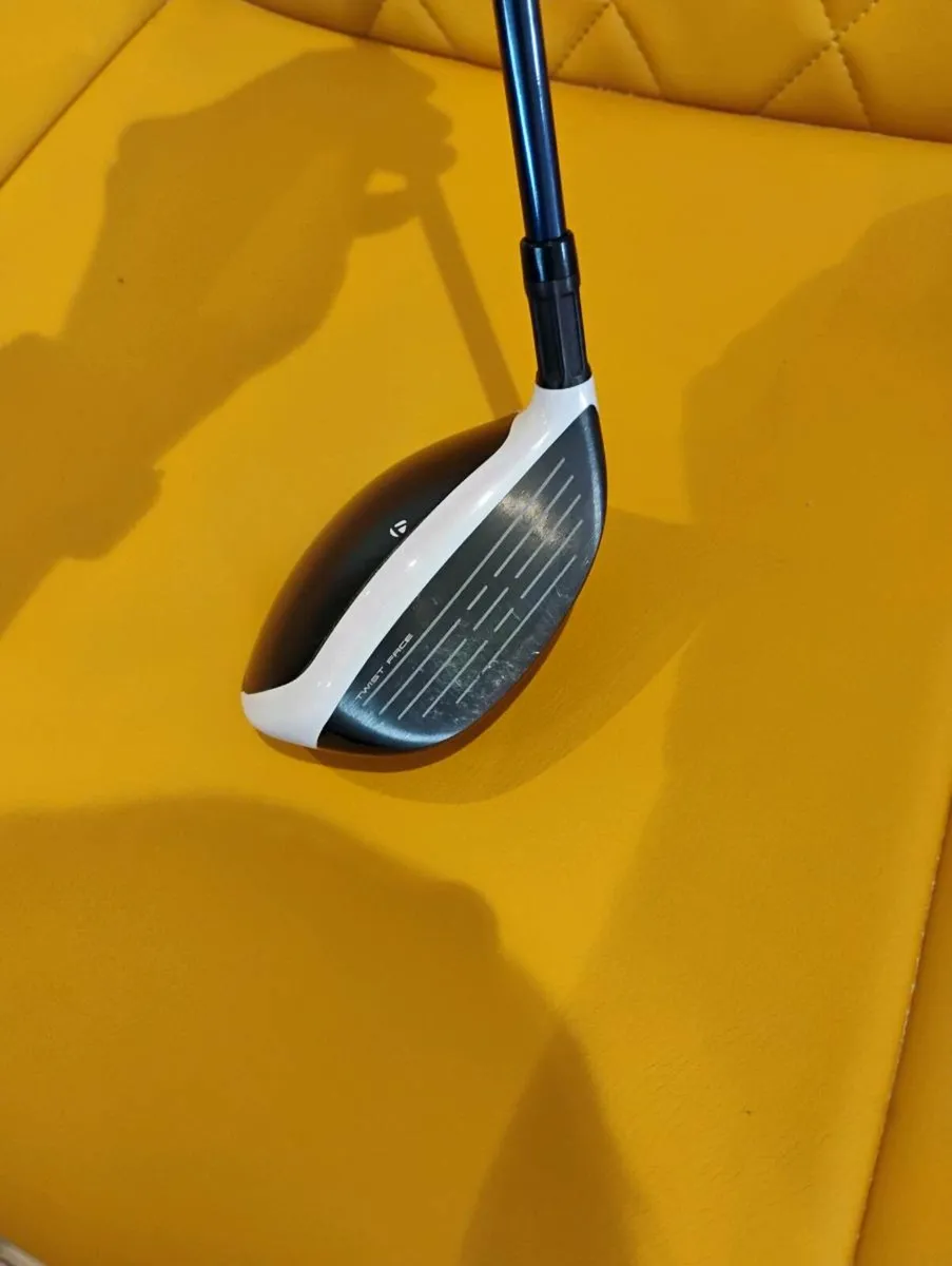 TaylorMade Sim 2 Max 3 wood - Image 4