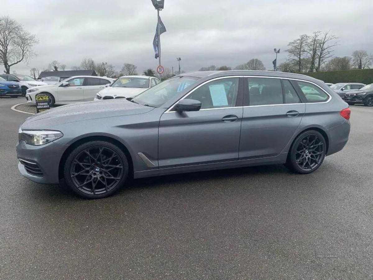 BMW 5 Series 520d SE - Image 2