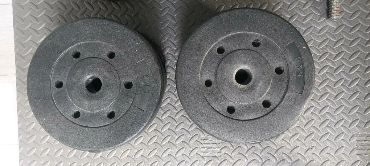 Bench and dumbells - Image 3