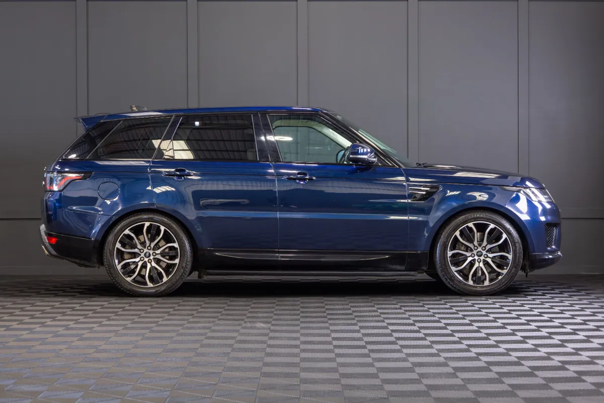 202 Range Rover Sport P400e HSE - Image 2