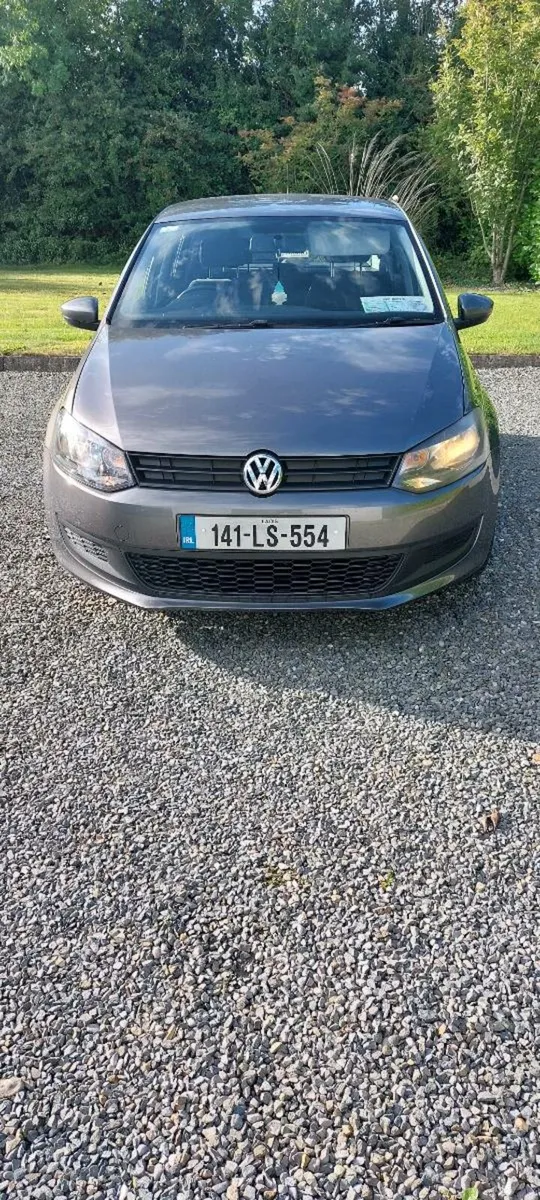 2014 Volkswagen  Polo  1.2 petrol Grey - Image 2
