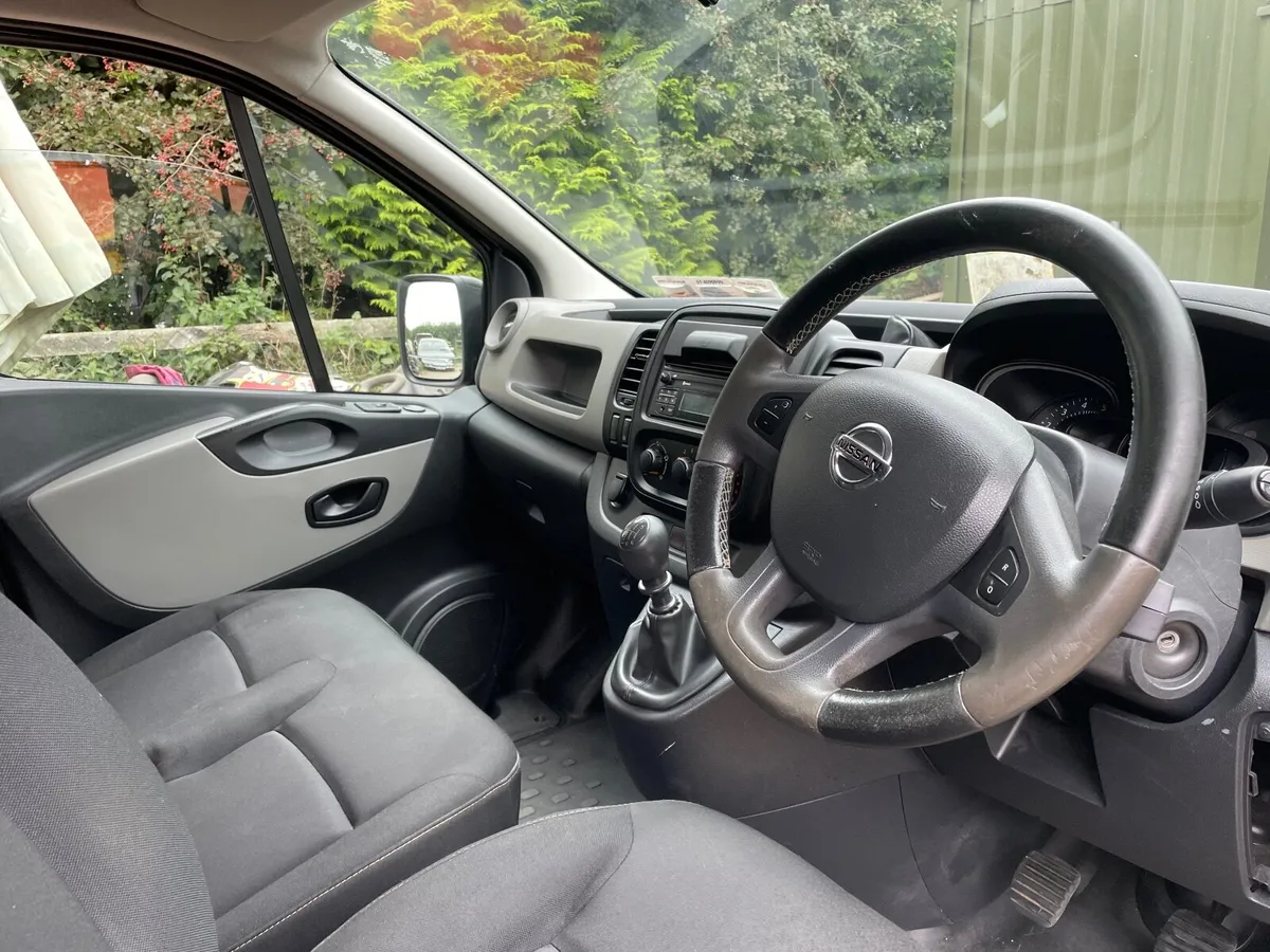 Nissan NV300 2017 - Image 3