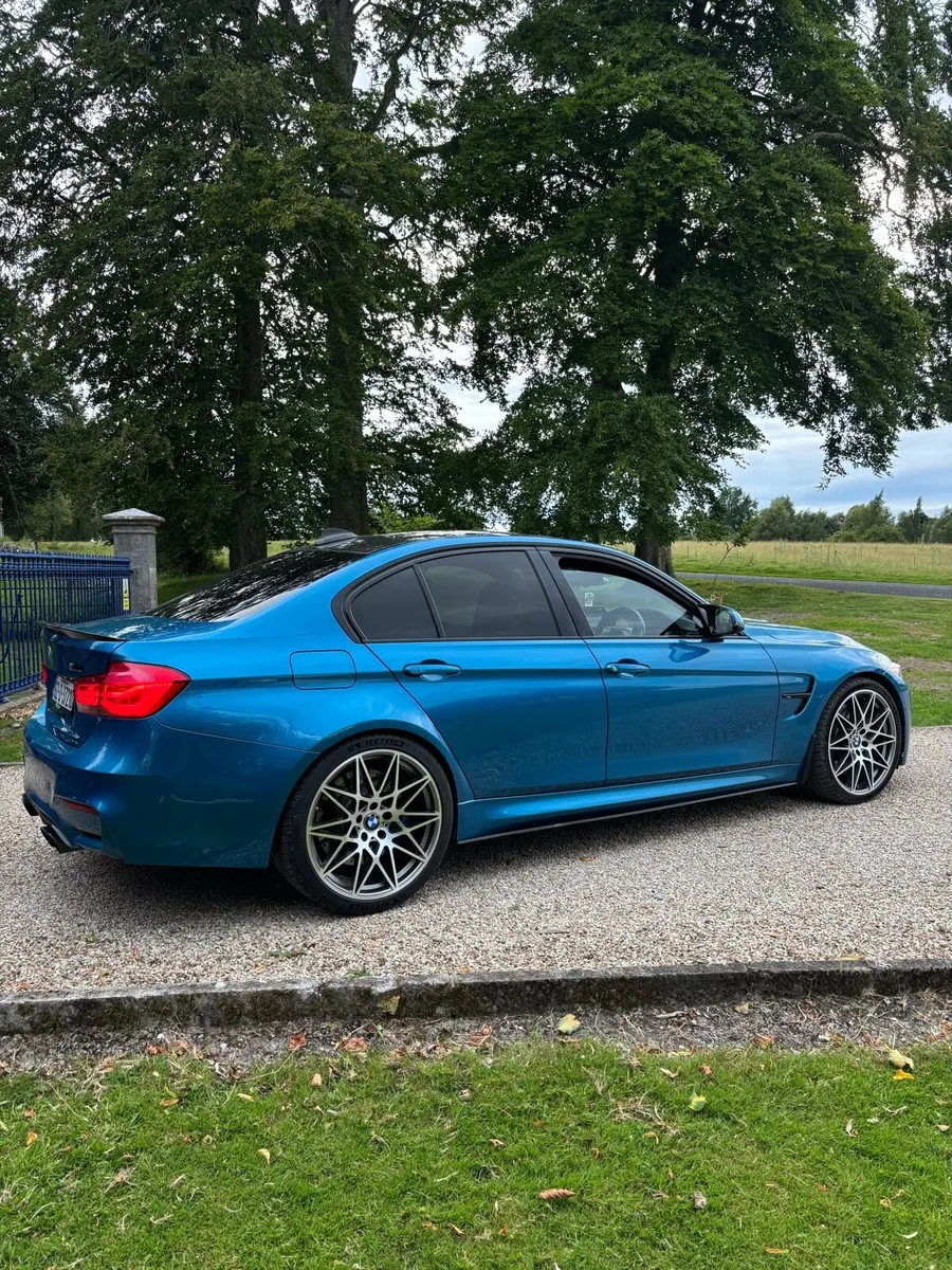 2016 BMW M3 Competition individual - Image 2
