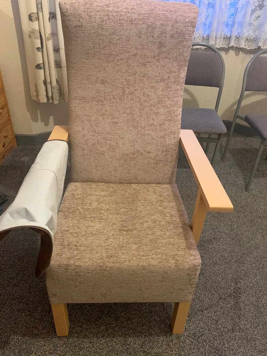 Chair Orthopaedic - Image 2