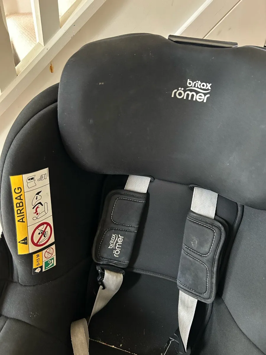 Car seat - rotating - Image 3