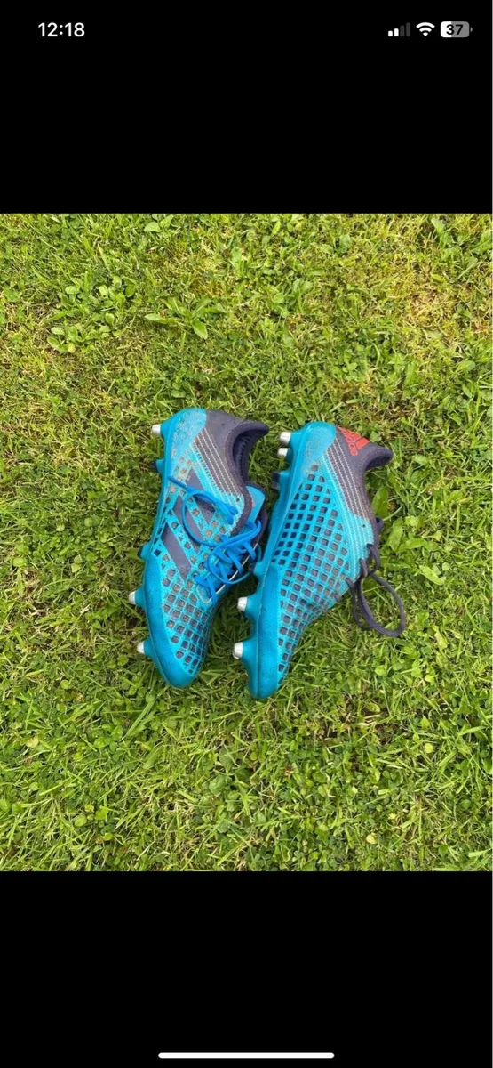 Football boots - Image 3
